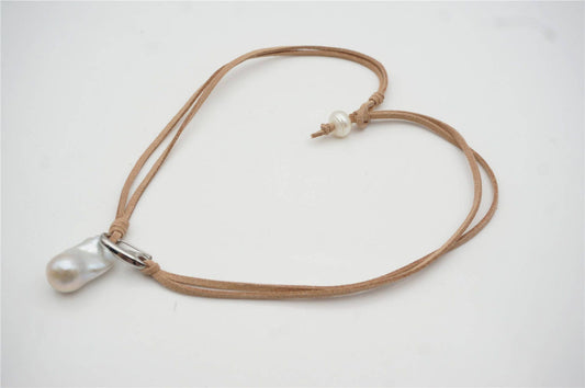 AAA Big Flameball Pearl Leather Cord Necklace, pearl and leather jewelry, leather necklace, creamy pearl, Le5-020