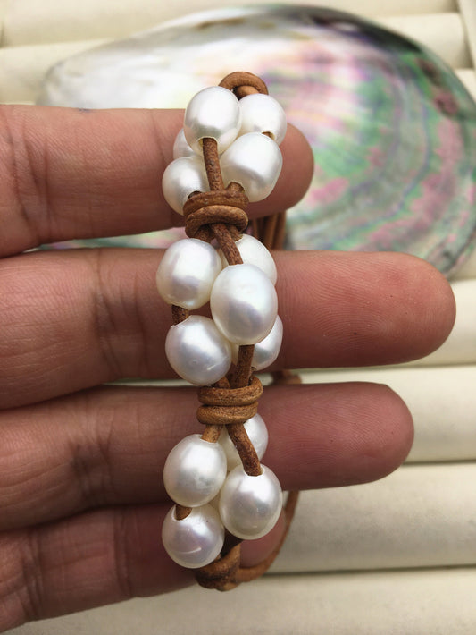 Rice white pearl leather necklace, twisted leather pearl bracelet, knotted freshwater pearl bracelet, Leather Pearls Bracelet, Le21-004
