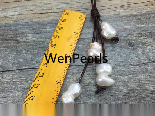 4 baroque pearls Drop leather necklace, Select leather color, Leather Pearl necklace, Leather baroque pearl necklace, wholesale, Le1-056