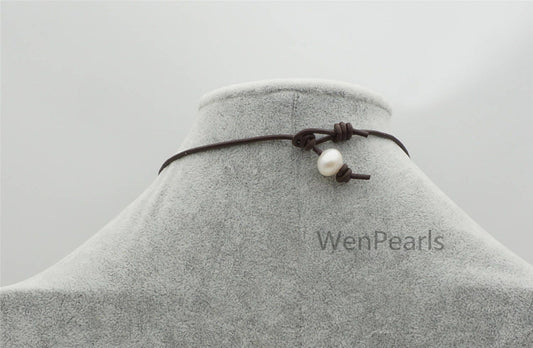 Big white pearl leather drop necklace,Pearl and Leather Lariat Necklace,Leather Pearl necklace,Le4-107