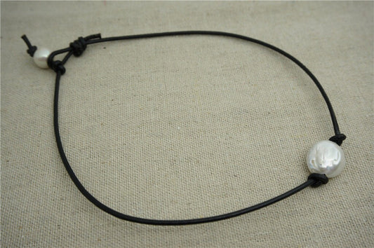Big Coin pearl, 12-14mm, Leather Pearl Choker, Pearl Leather Necklace, White Freshwater pearl, Black Leather Pearl necklace, Le1-066