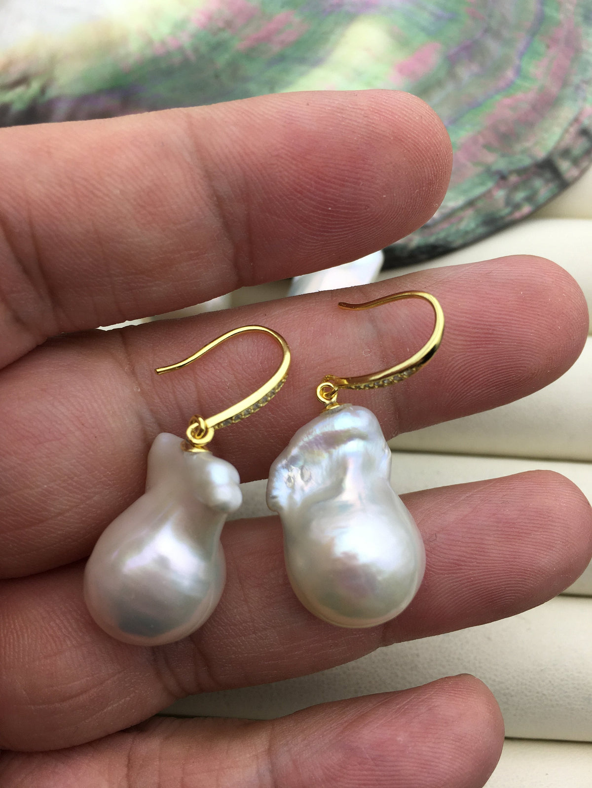 1 pair AA+ 14-16mmx20-28mm white flame ball pearl gold dangle earrings, earring with white baroque Natural Pearl, SE3-031-5