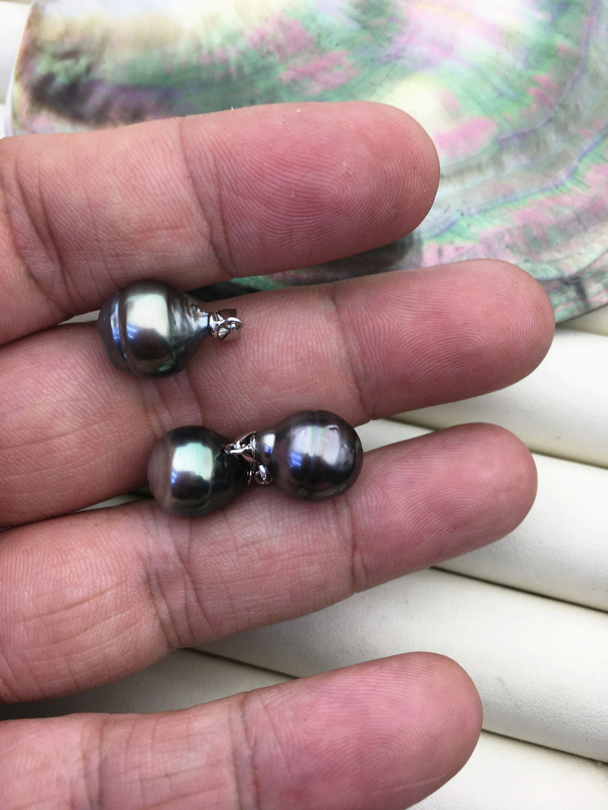 1pc 11-12mm Green Drop Tahitian Pearl Pendant, natural color sea pearl, NC1-045
