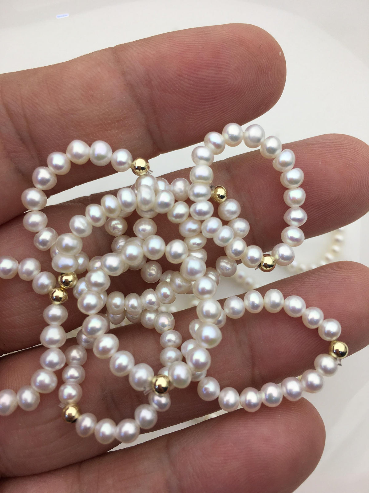 2pcs Fashion AAA 3-4mm tiny white near round pearl 14k goldfilled gold ball elastic ring,R1-023