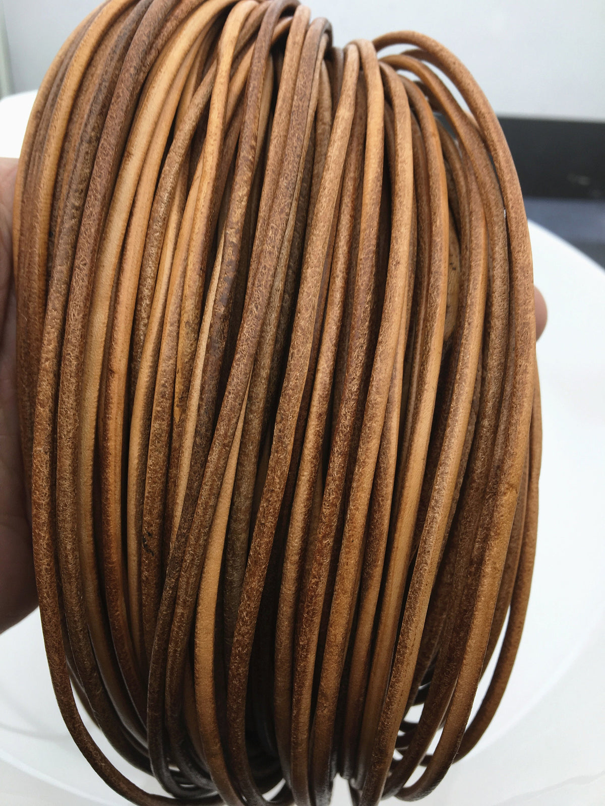 3mm Tan Round Leather Cord,Wholesale Jewelry Supplies,Distressed Matte Finish,LC3-210