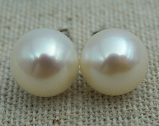 SELECT SIZE-SET of 7 white/Ivory pearl earrings, genuine Pearl studs, 7 pairs earrings, Sterling Silver, SE1-008