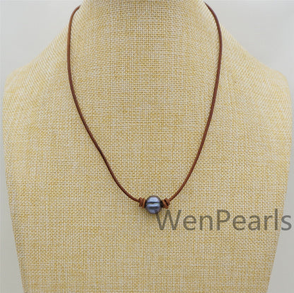 Big Blue Pearl Leather Necklace Choker, Black Freshwater pearl, Black Leather Pearl necklace, Select leather color, Le4-051