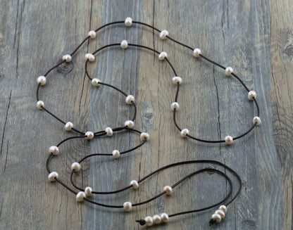 Freshwater Pearl and Leather Necklace, long leather necklace, Light brown Leather Pearl necklace, Le3-058