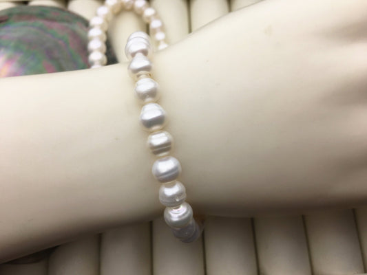 2ps AA 7'' 7.4-8.4mm white button round Freshwater pearl Elastic string Bracelet,B8-031