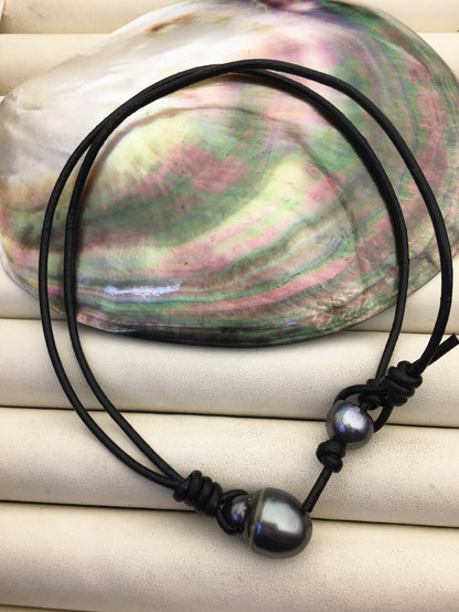 12-14mm Big Drop Tahitian Pearl Leather Necklace, Black Pearl, Black Leather Pearl necklace, Le11-011