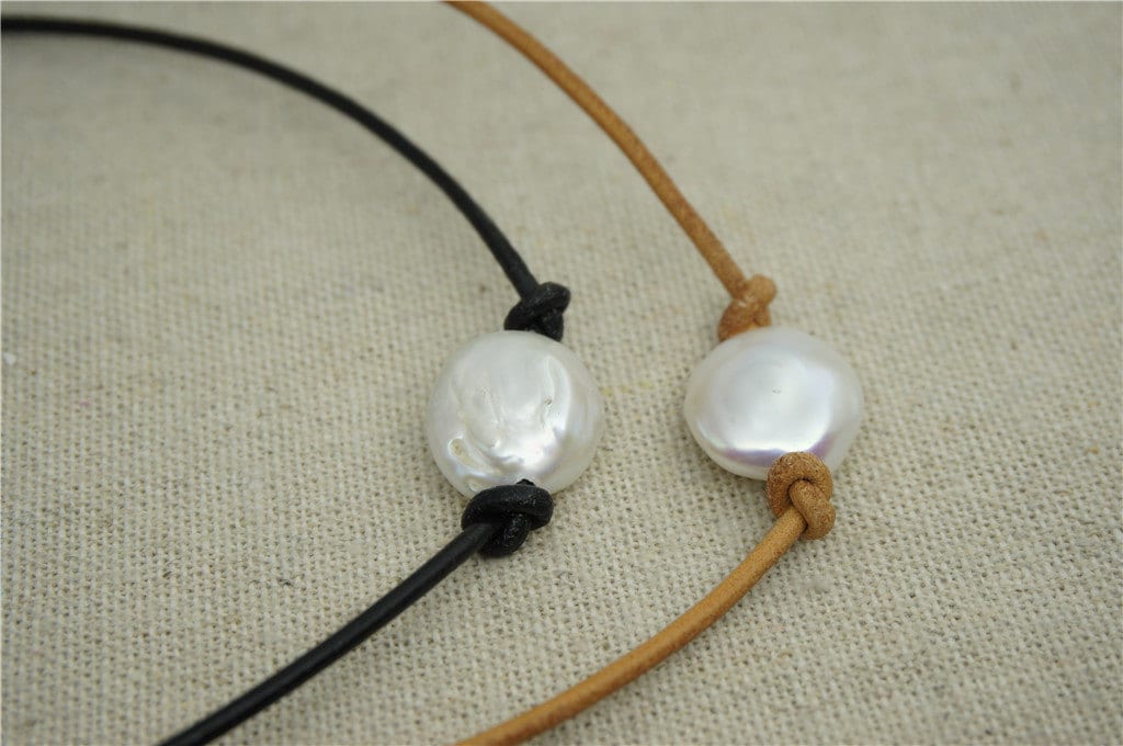 Big Coin pearl, 12-14mm, Leather Pearl Choker, Pearl Leather Necklace, White Freshwater pearl, Black Leather Pearl necklace, Le1-066