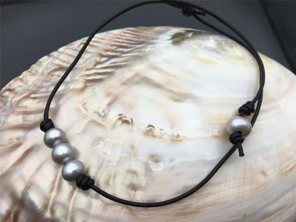 3 gray pearl Leather Pearls choker necklace- near round pearl - Genuine freshwater pearl - Brown Tan Real leather - Le5-042
