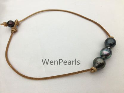 Three Tahitian Pearl Choker, Leather Necklace, High Luster, Pearl Leather Necklace, Black Leather Pearl necklace, Black pearl necklace, Le11-016