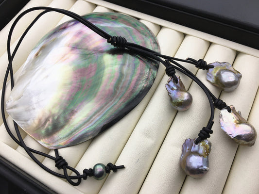 4 big Gray flameball pearl leather drop necklace,Pearl and Leather Lariat Necklace,Leather Pearl necklace,Le4-059