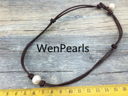 Leather Pearl Choker, Pearl Leather Necklace, bracelet, White Freshwater pearl, Black Leather Pearl necklace, LIGHT BROWN, Le1-026