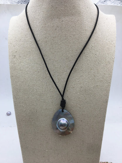30x40mm Big Mabe Sea Pearl Leather necklace, pearl choker necklace, Black Leather Pearl necklace, necklaces for women, Le5-045