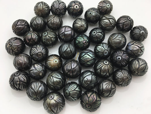 1pc 10-14mm Round Carved Tahitian Pearl - Hand Carved - Tattoo Tahitian Pearls, carved pearls, flower designs, CAC-FLW-9-8