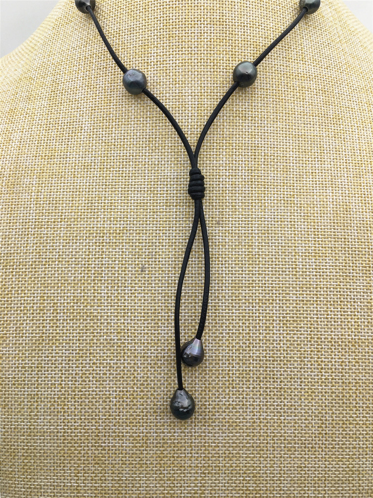 real tahitian pearl floating drop part leather Necklace, black, brown Leather color Pearl necklace, Leather pearl necklace, Le11-029