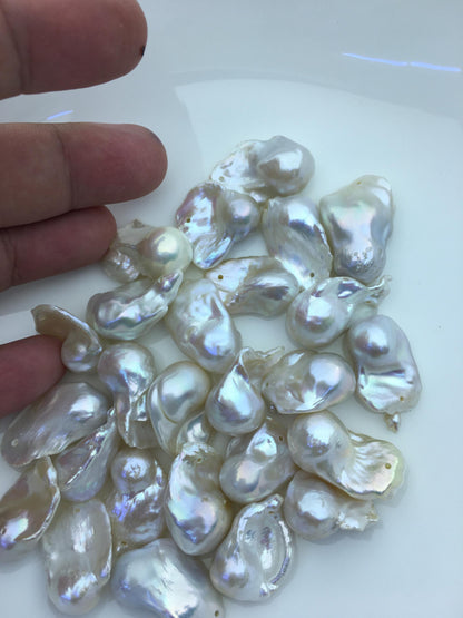 26pcs AAA/AA+ 14-18mm white flame ball pearl,1.0mm large hole,FL15-T4-20