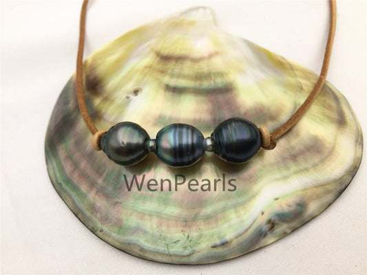 Three Tahitian Pearl Choker, Leather Necklace, High Luster, Pearl Leather Necklace, Black Leather Pearl necklace, Black pearl necklace, Le11-016