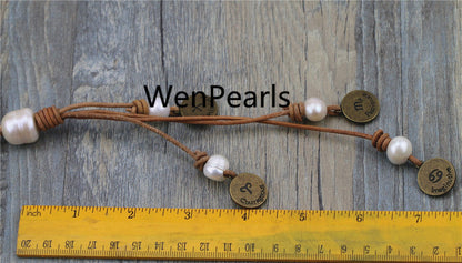 letter coin potato pearl Pearl and Leather Lariat Necklace, Light brown Leather Pearl necklace, Leather baroque pearl necklace, Le2-046