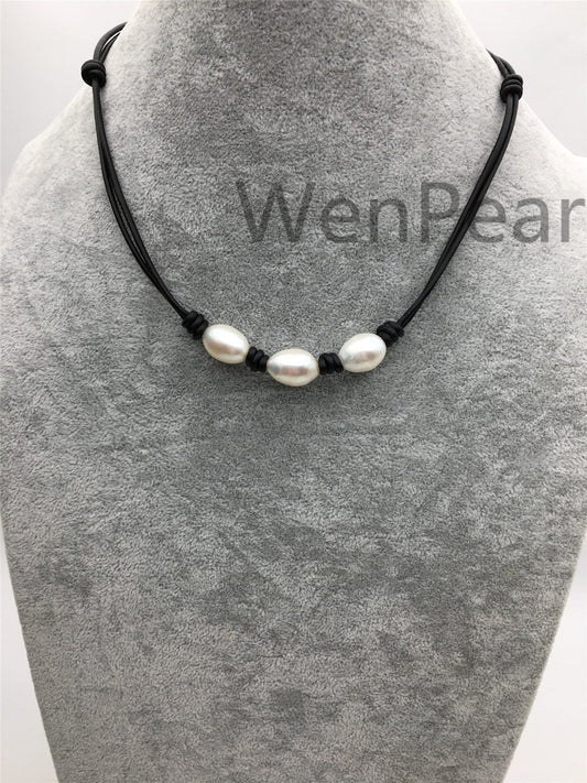 Three Big Pearl Leather necklace, White Freshwater pearl, Black Leather Pearl necklace, Select leather color, Le4-029