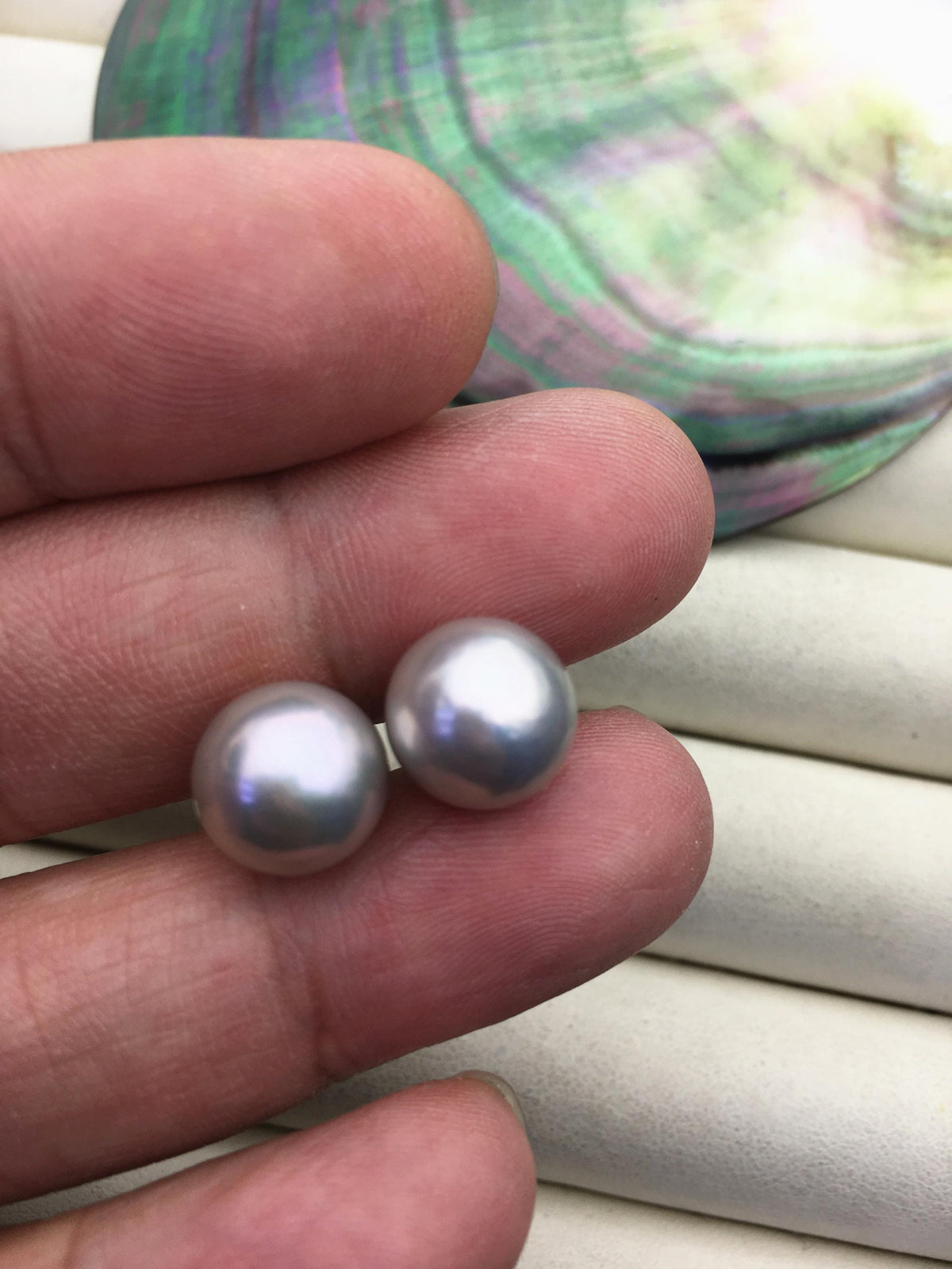 1 pair AAA 10-15mm gray rainbow round edison pearl stud earrings, S925 Sterling Silver stud earrings, wedding pearl earrings, SE3-T9-57
