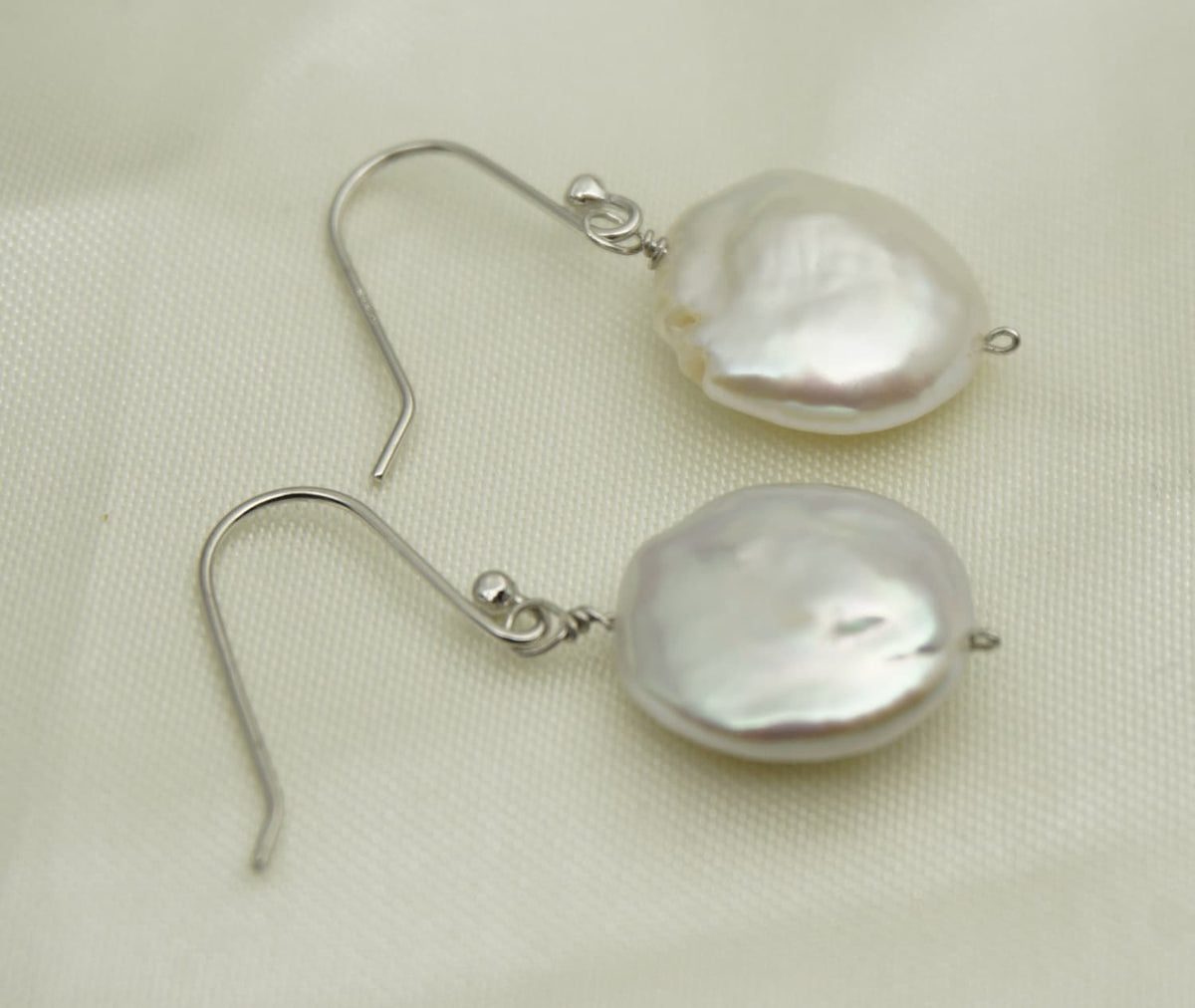AAA White Coin Pearl Dangle Earrings- S925 silver pearl dangle earrings,SE3-105