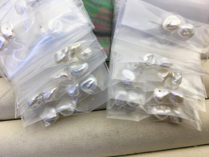 10 pairs AAA 6-7mm White keshi pearls Pair,for make dangle earrings,baroque pearl,half hole,ZS-127-62-17