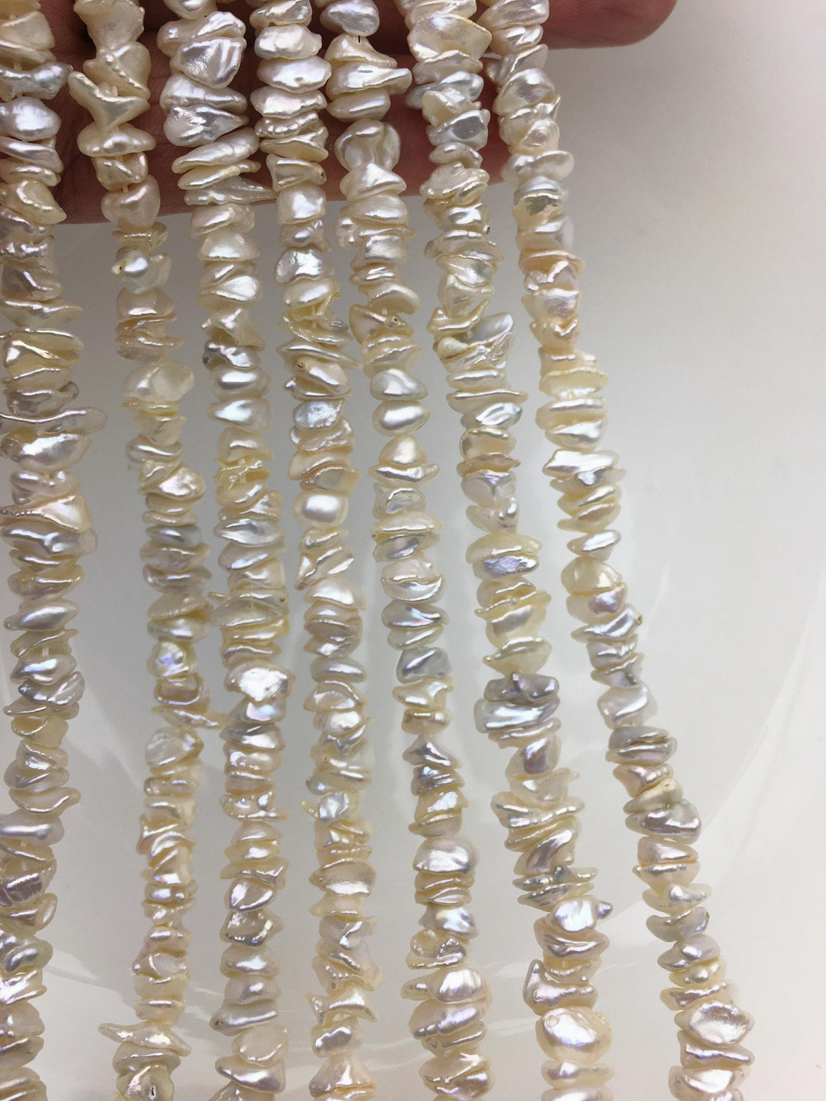 AAA/AA+ 6-7mm White Keshi Freshwater pearls,Center drilled,ZS-128-14