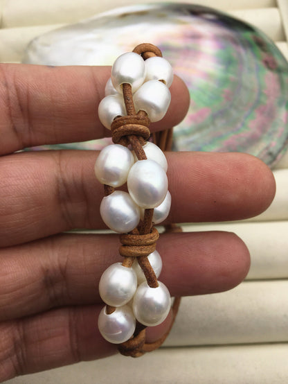 Rice white pearl leather necklace, twisted leather pearl bracelet, knotted freshwater pearl bracelet, Leather Pearls Bracelet, Le21-004