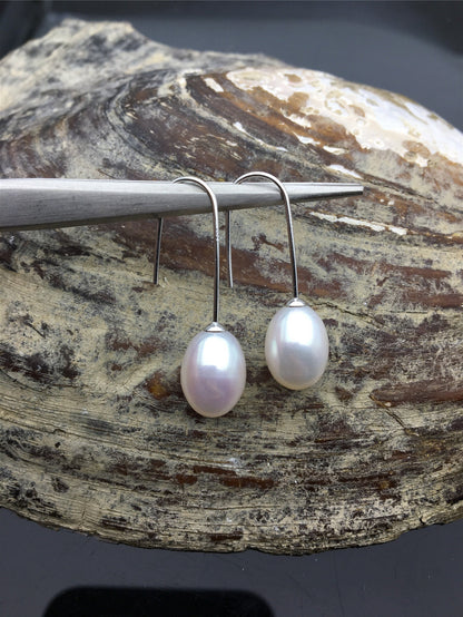 Minimalist white oval pearl dangle earrings, S925 Sterling Silver pearl earrings, AAA 9mm oval rice pearl earrings for women, SE3-087