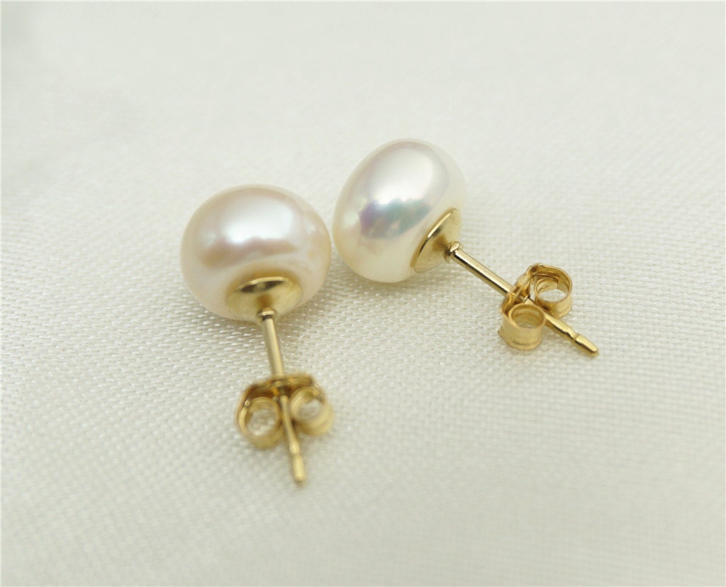 SELECT SIZE-One pair white/Ivory pearl earrings, Christmas, Ivory Pearl studs, 14k gold filled, SE1-006