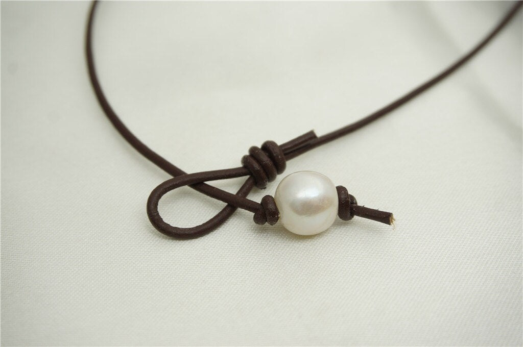 Freshwater Pearl and Leather Lariat Necklace, Light Brwon Leather Pearl necklace, Leather baroque pearl necklace,Le1-076