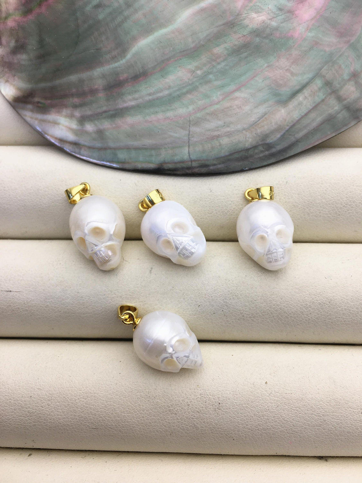 1pc AAA 9-11mm White HandMade Carved Skull Freshwater Pearl Beads For necklace pendant earrings,DIY pearl,NC1-010