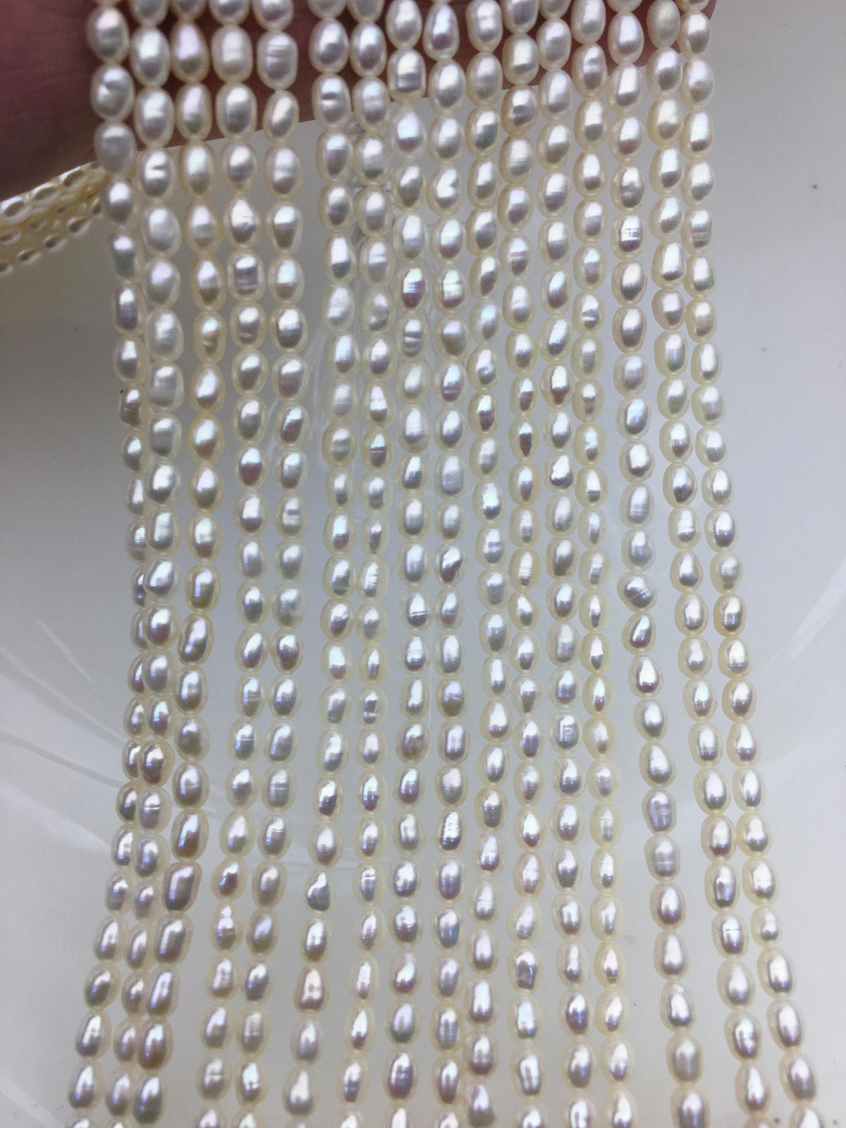 AAA- 3-3.5x4-5.5mm white rice pearls, full strand, oval loose pearl beads, diy pearl, genuine pearl, Cultured pearl, diy pearl beads, LR3-2A-1