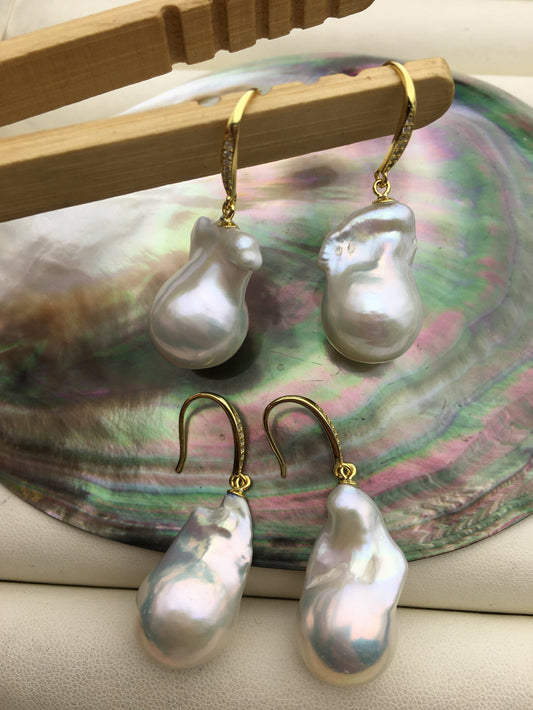 1 pair AA+ 14-16mmx20-28mm white flame ball pearl gold dangle earrings, earring with white baroque Natural Pearl, SE3-031-5
