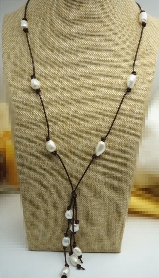 Long Freshwater Pearl and Leather Lariat Necklace, white pearl necklace brown Leather Pearl necklace, Leather baroque pearl necklace, Le1-005