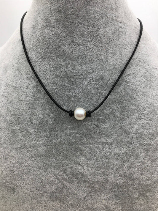 11-13mm Big White Round Pearl Leather Choker, White Freshwater pearl, Black Leather Pearl necklace, Select leather color, Le5-003