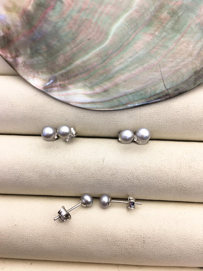 1 pair AAA 4-5mm tiny gray pearl stud earrings,Sterling Silver,SE1-010