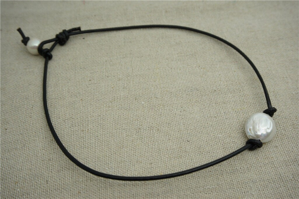 Big Coin pearl, 12-14mm, Leather Pearl Choker, Pearl Leather Necklace, White Freshwater pearl, Black Leather Pearl necklace, Le1-066