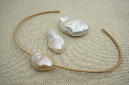 AAA 16-19x19-24mm baroque pearl, 1pcs, white color, Genuine Fresh Water Pearl, keshi pearl, Leather Cord, Wholesale Pearls, ZS-22-24