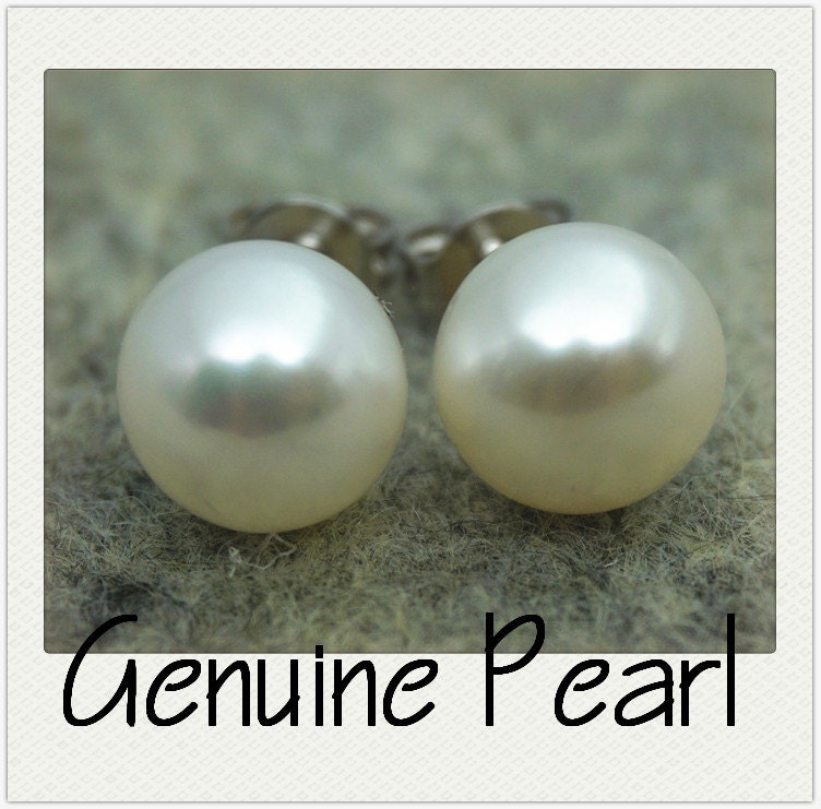 SELECT SIZE-One pair white pearl earrings, Ivory studs, Sterling Silver, button round, bridesmaid gifts, post earring, Christmas Gift, SE1-008