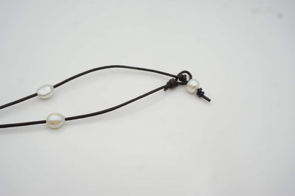 Nugget pearl leather Drop part necklace, Pearl and Leather Lariat Necklace, Leather Pearl necklace, Leather baroque pearl necklace, Le4-031