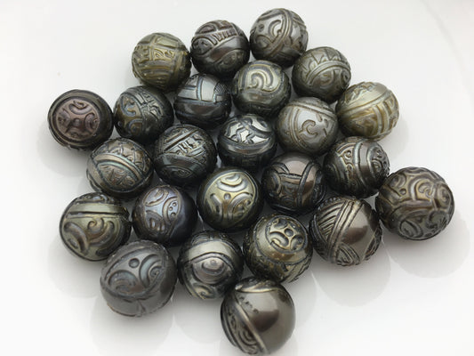 1pc AAA 11-14mm Round Carved Tahitian Pearl - Hand Carved - Tattoo Tahitian Pearls, carved pearls, flower designs, CAC-FLW-9-1