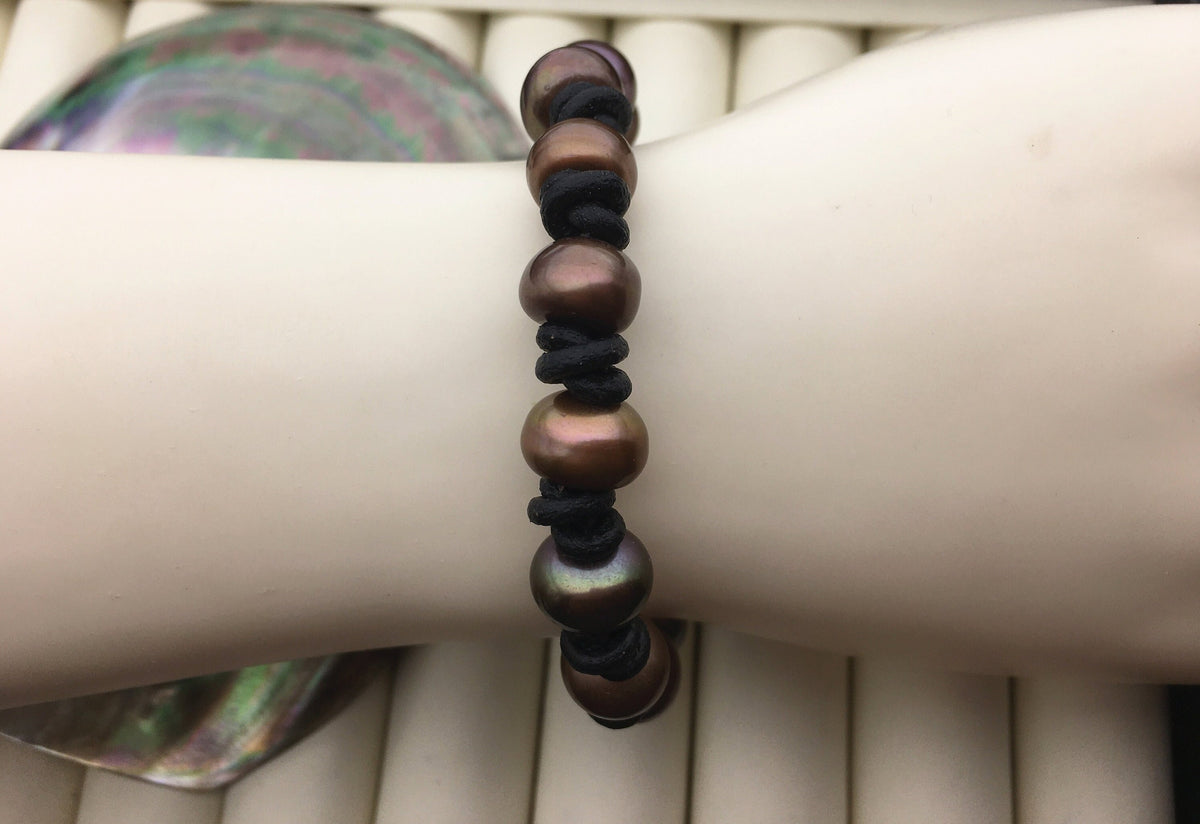 10mm brown button round pearl leather bracelet- Le7-004