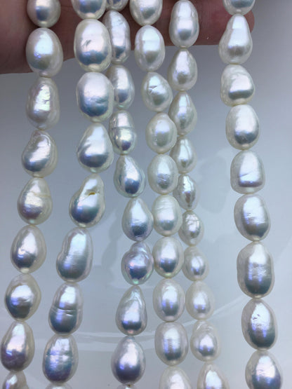 AA+ 9-11mm white long teardrop freshwater pearls, Christmas, for pearl necklace, LR10-T10