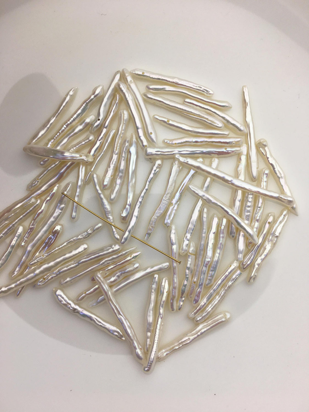 20pcs AAA 2.5-4x25-35mm Long White Toothpick pearls,0.8mm top side hole,ZS-80-3