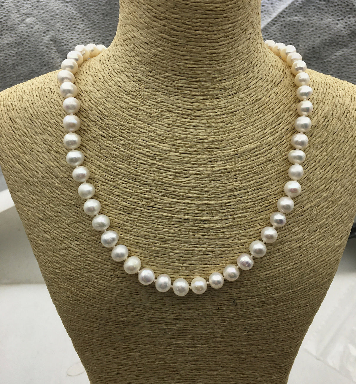 17'' AA+ 8mm white potato near round freshwater pearl Necklace,white Pearl necklace,NPN1-015