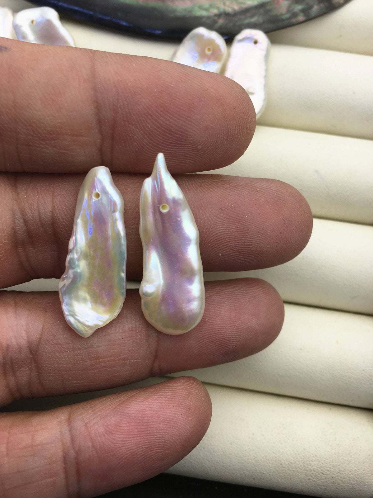 2 pairs 12-14mm White Biwa keshi pearls Pair,1.0mm side hole,ZS-127-36-2